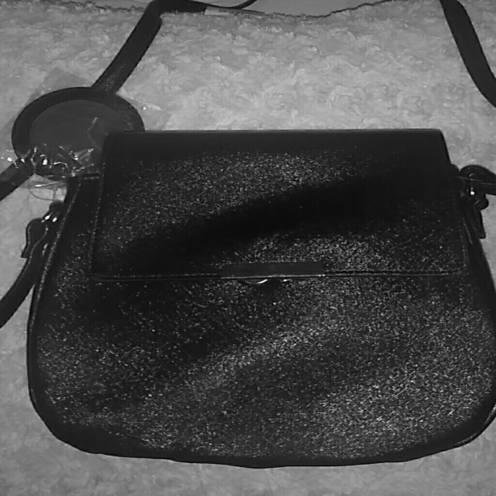 Cross body (includes mirror)